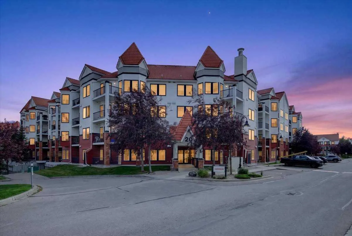 20 Royal Oak Nw Plaza Unit 226, Calgary