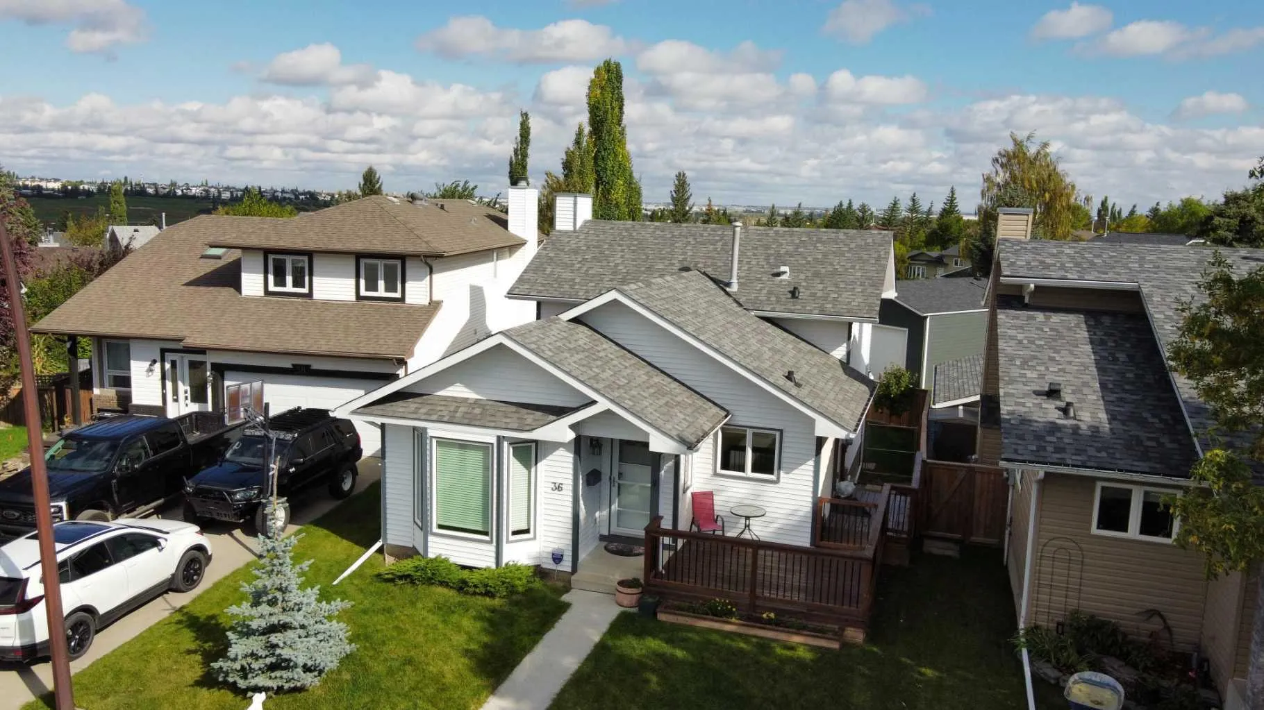 36 Sandpiper Nw Way, Calgary