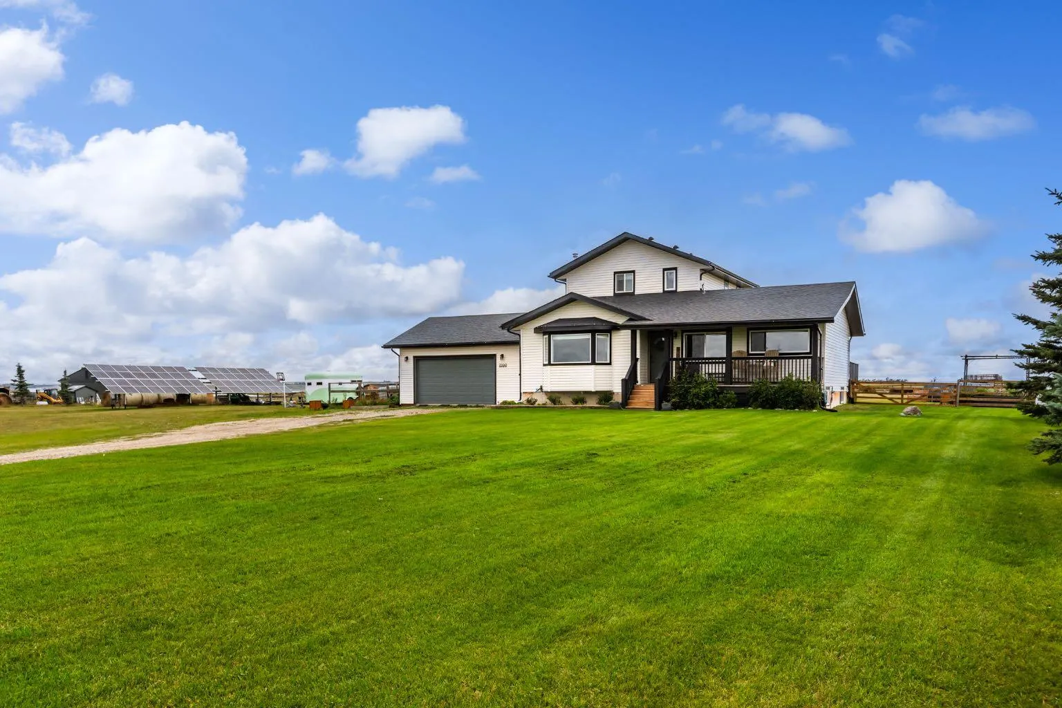 233043 Range Road 250, Wheatland County