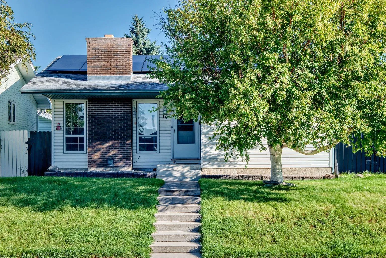 16 Dovely Se Way, Calgary