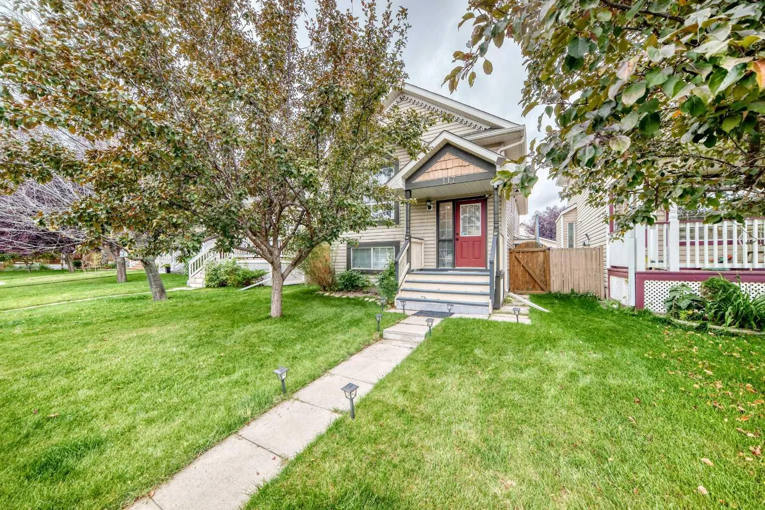 117 Bridleglen Sw Manor, Calgary