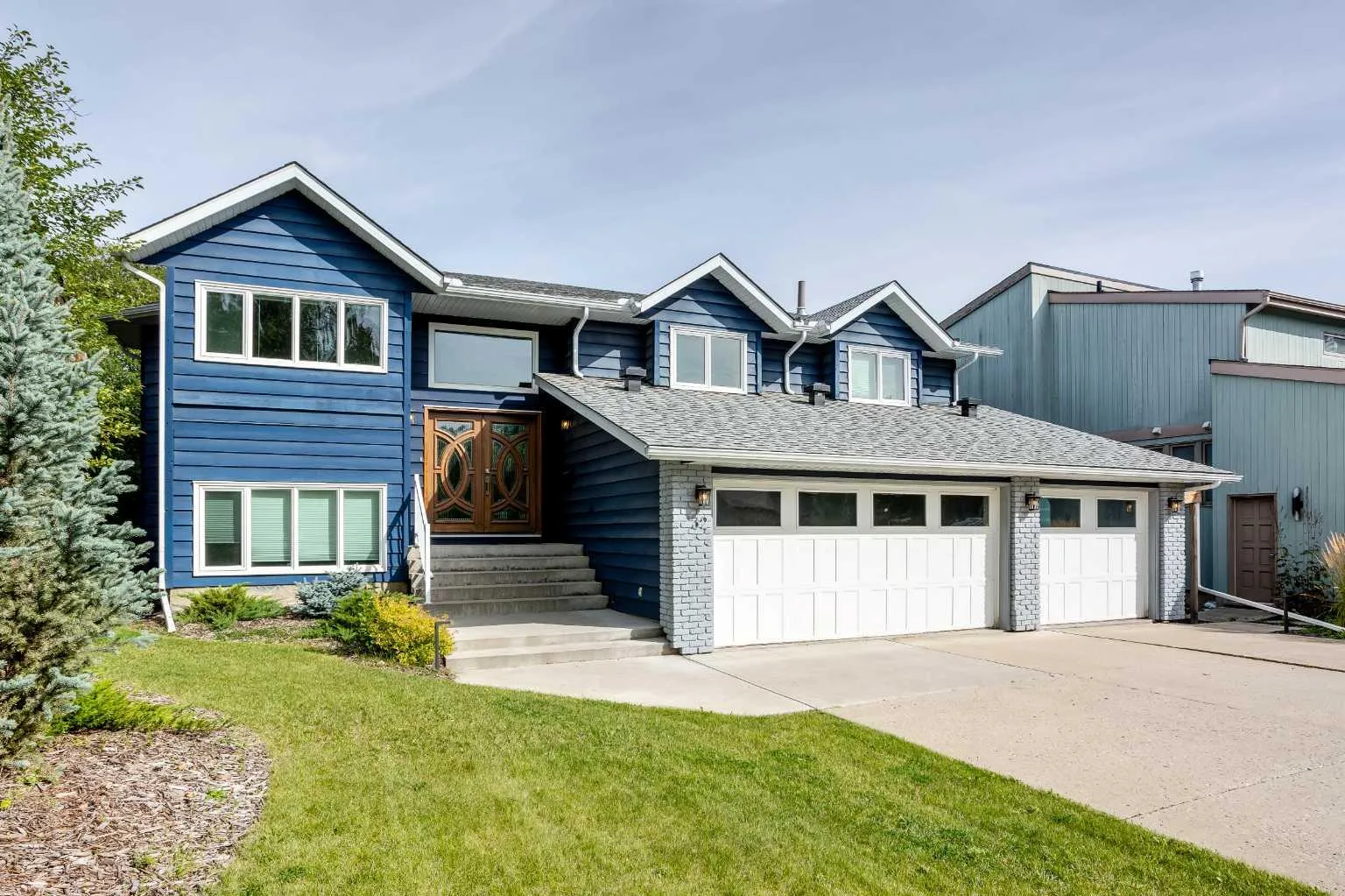 32 Bow Village Nw Crescent, Calgary