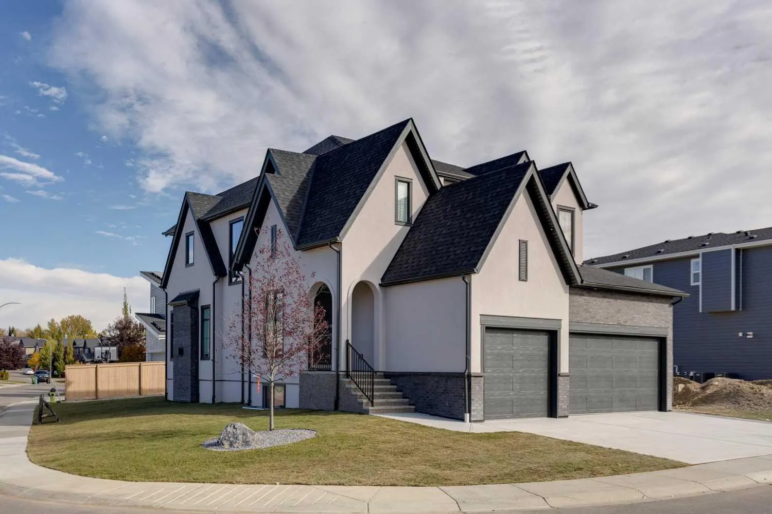 2 Rock Lake Nw View, Calgary