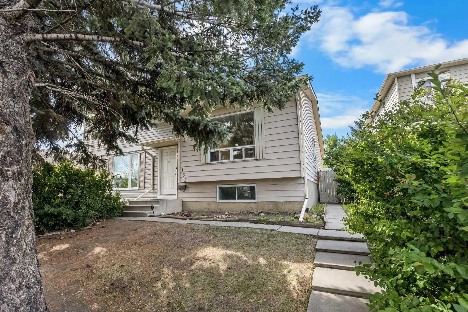 155 Sandarac Nw Way, Calgary
