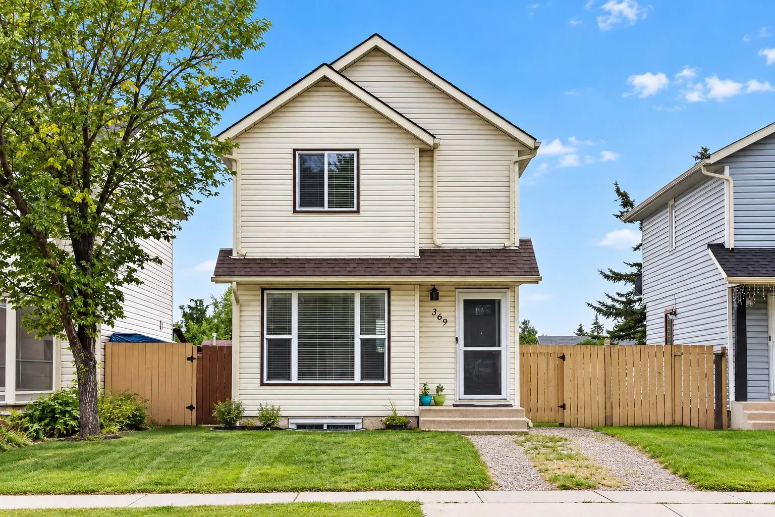 369 Falshire Ne Drive, Calgary