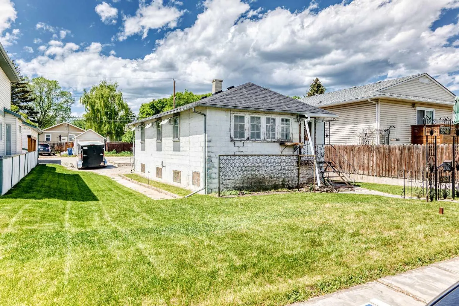 6639 19 Se Street, Calgary