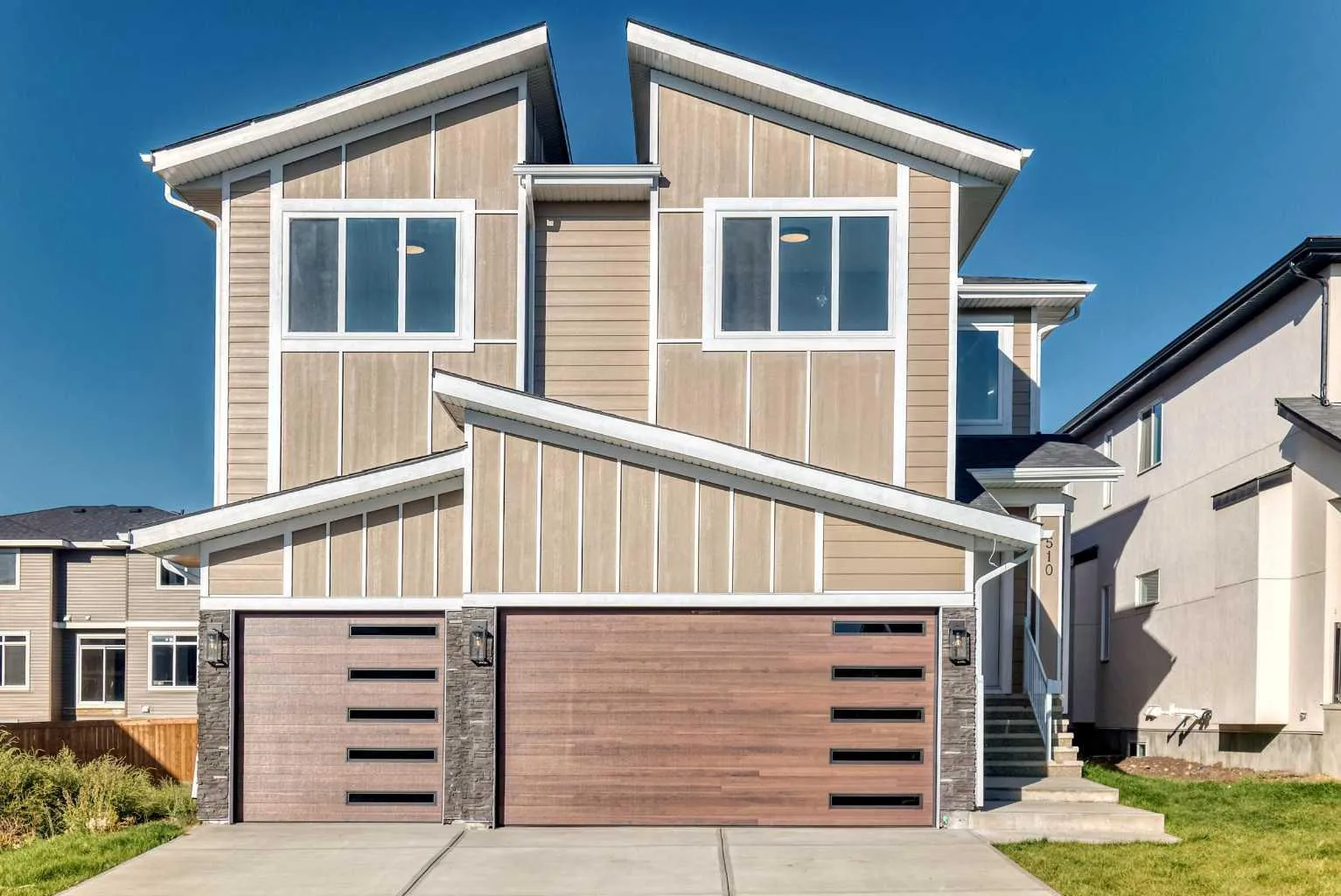 510 Waterford Rise, Chestermere