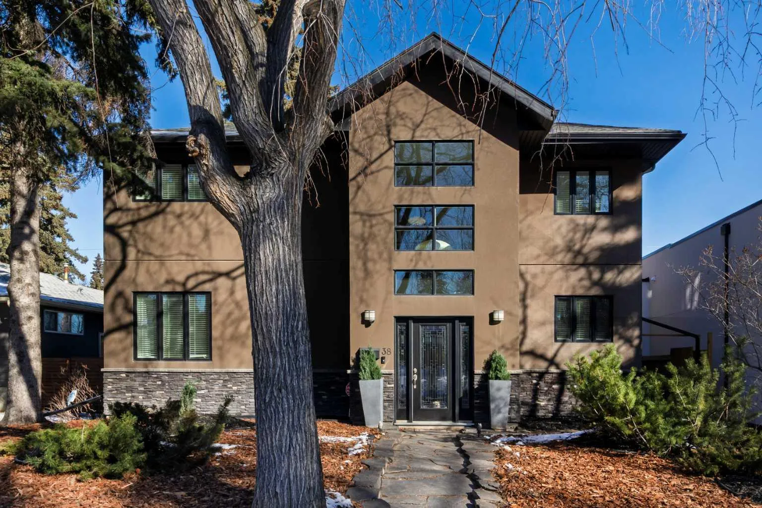 38 Lissington Sw Drive, Calgary