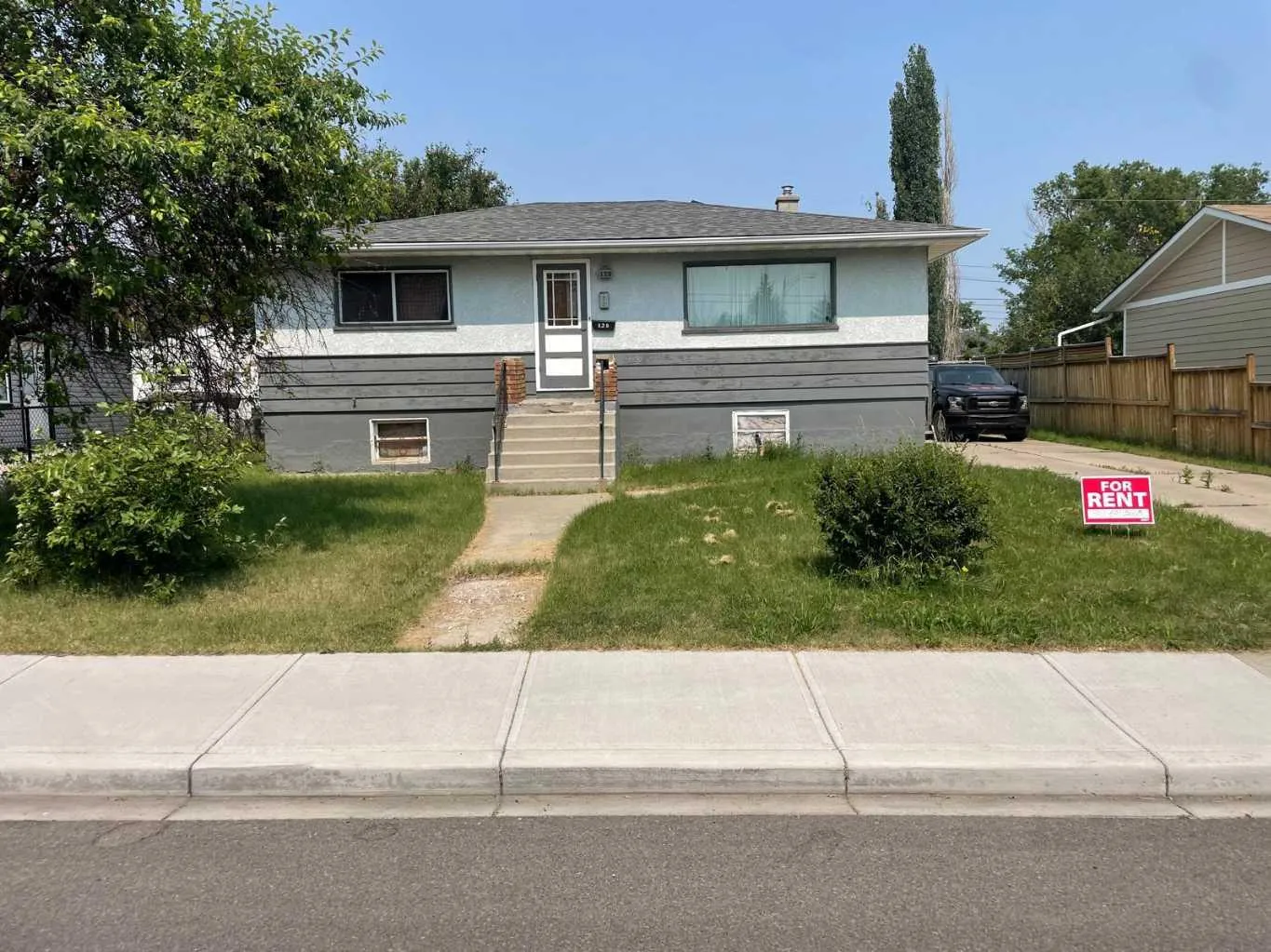 120 54 Nw Avenue, Calgary