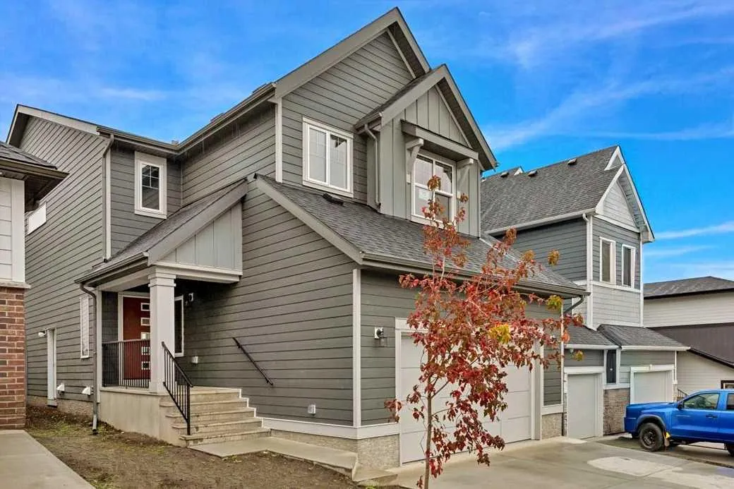 75 Versant Sw Rise, Calgary