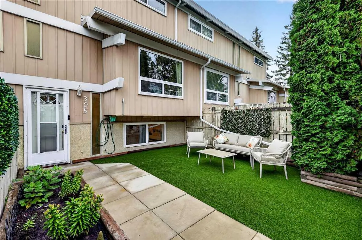 11010 Bonaventure Se Drive Unit 305, Calgary