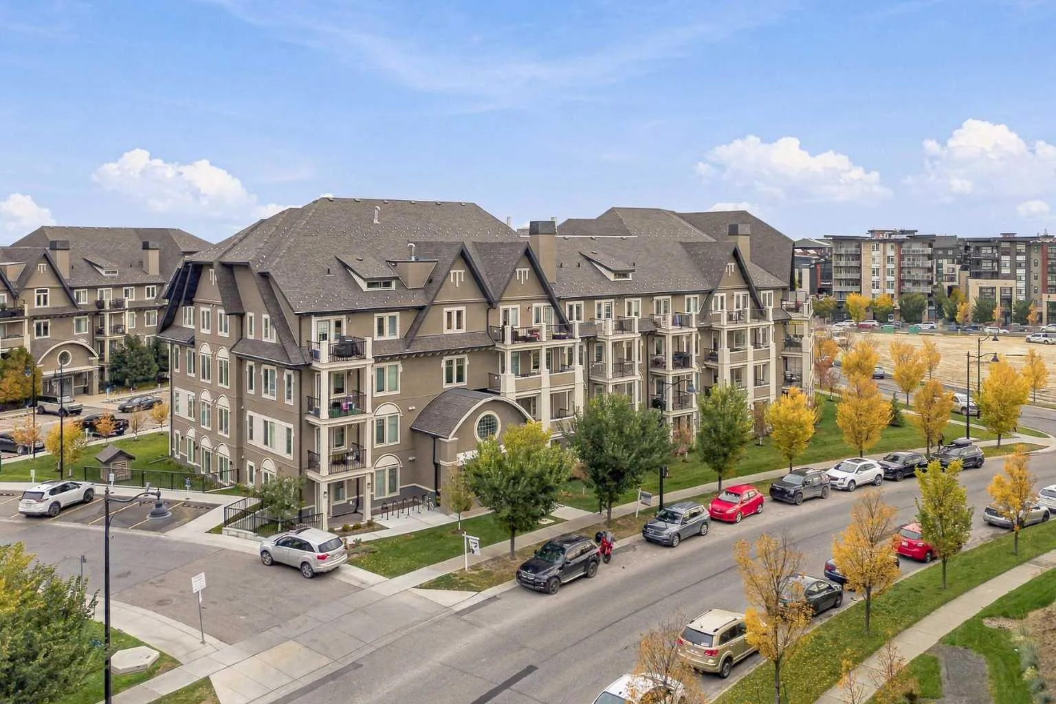 140 Mahogany Se Street Unit 101, Calgary