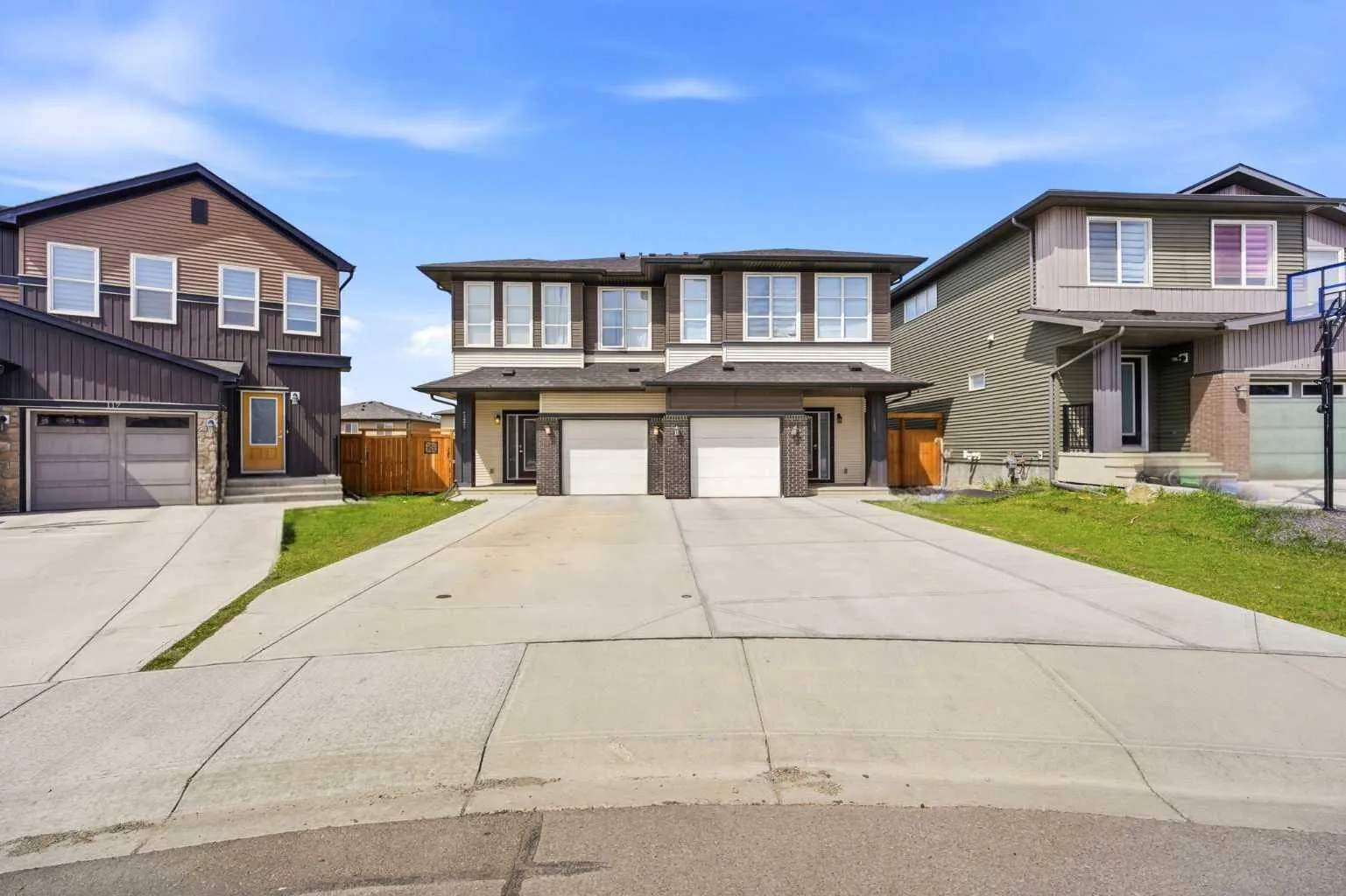 121 Carringvue Nw Park, Calgary