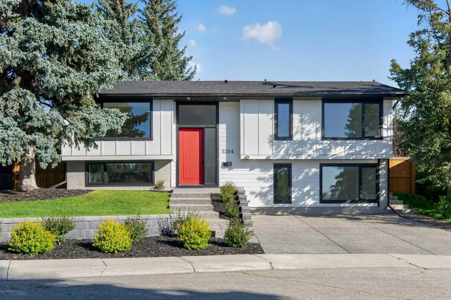 5204 Barron Nw Drive, Calgary
