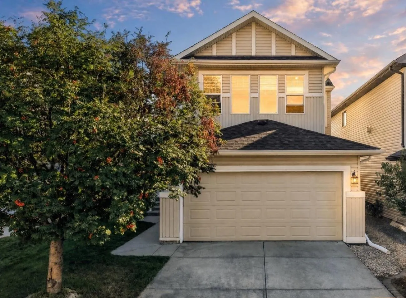 15 Cranfield Se Manor, Calgary