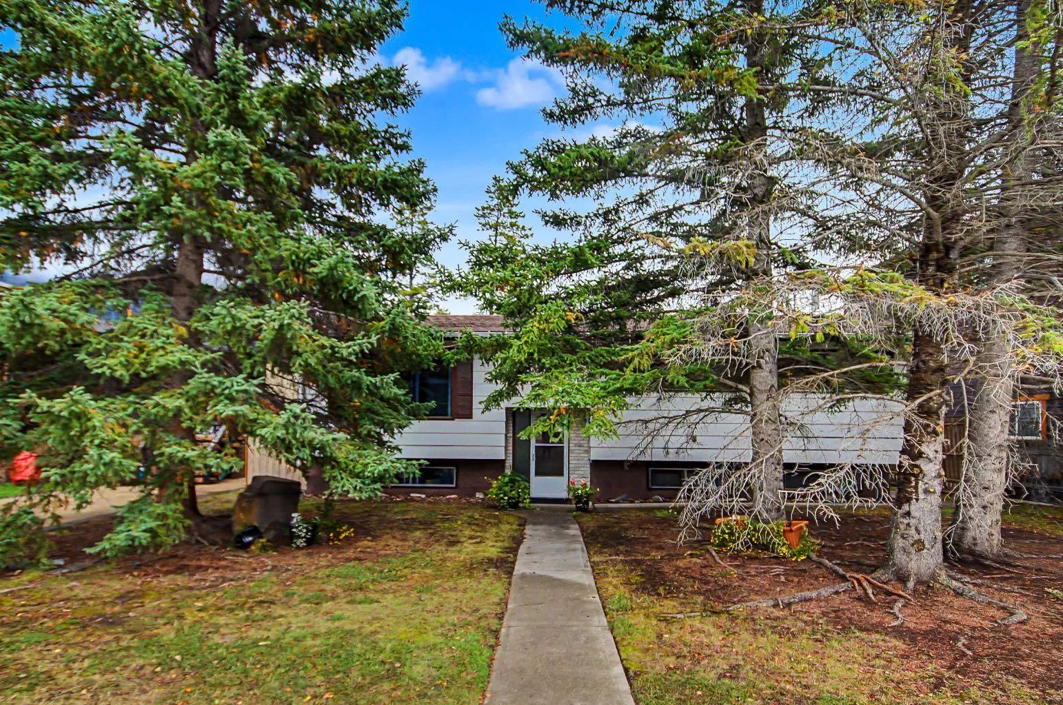 1404 10th Avenue, Canmore