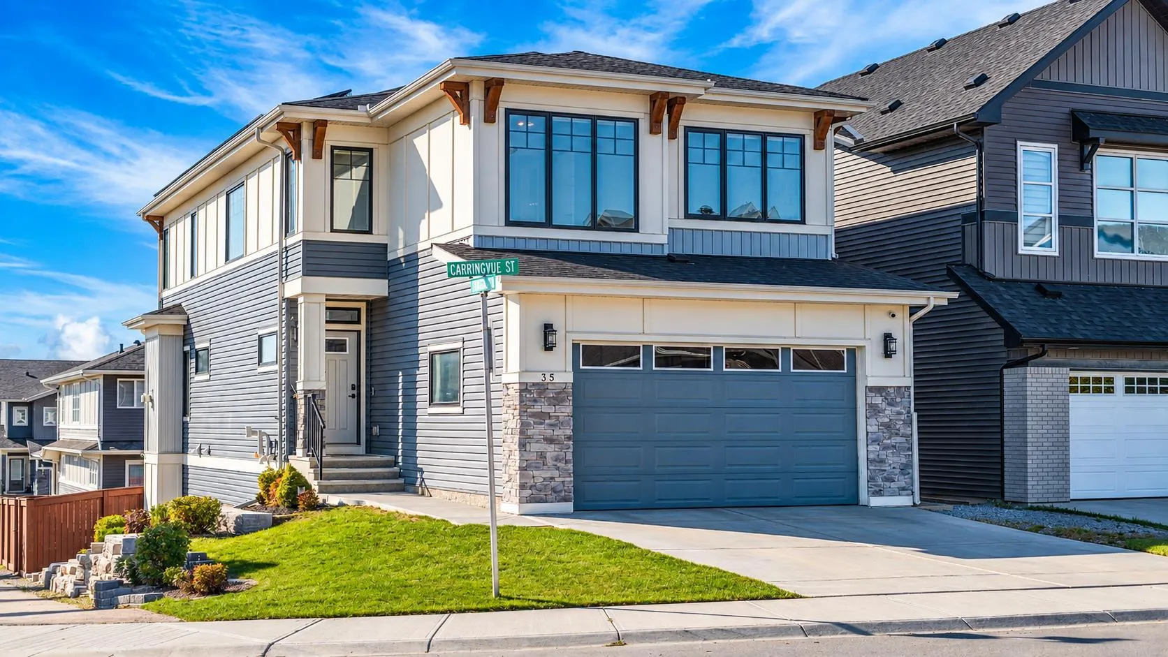 35 Carringvue Nw Street, Calgary