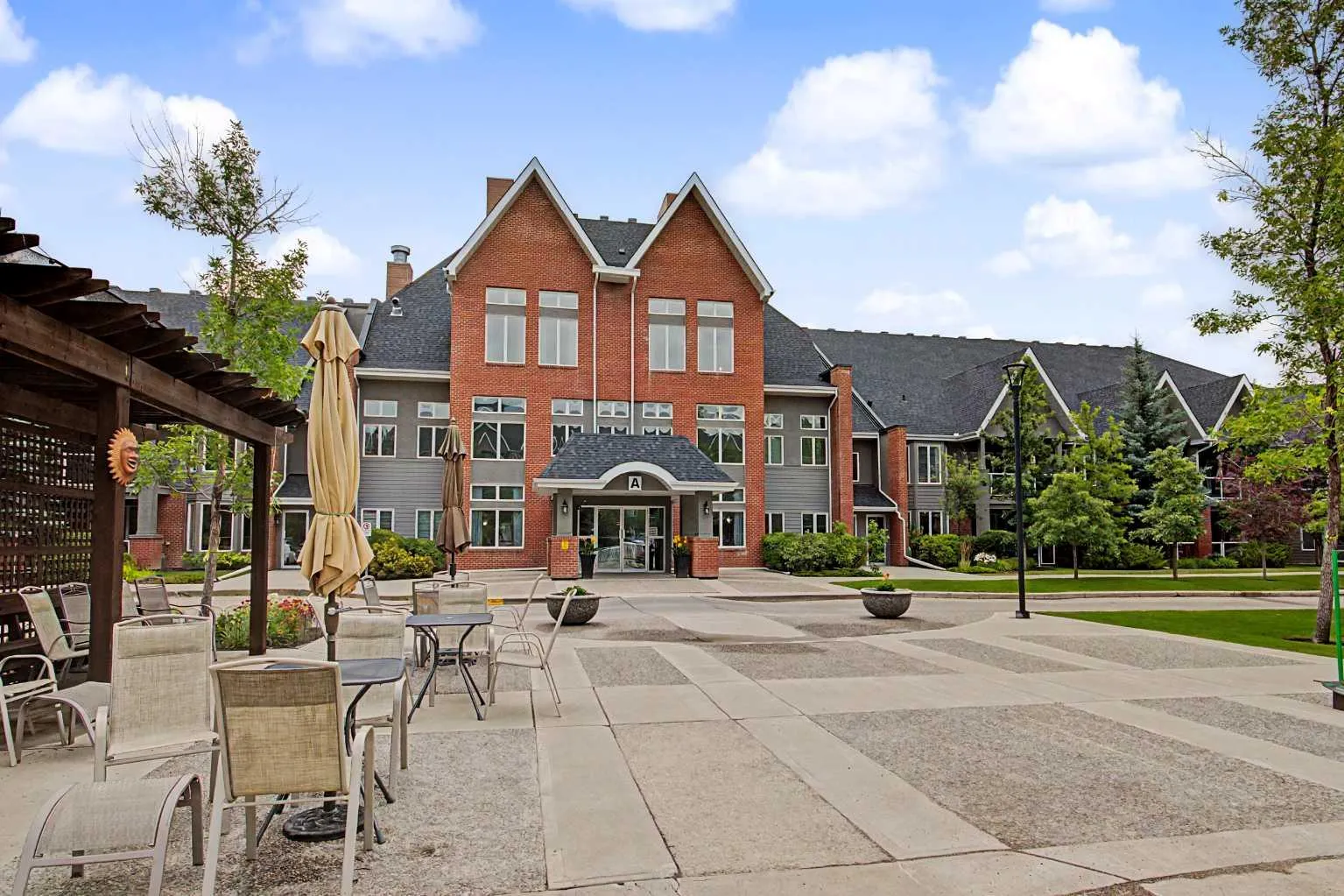 15 Everstone Sw Drive Unit 205, Calgary