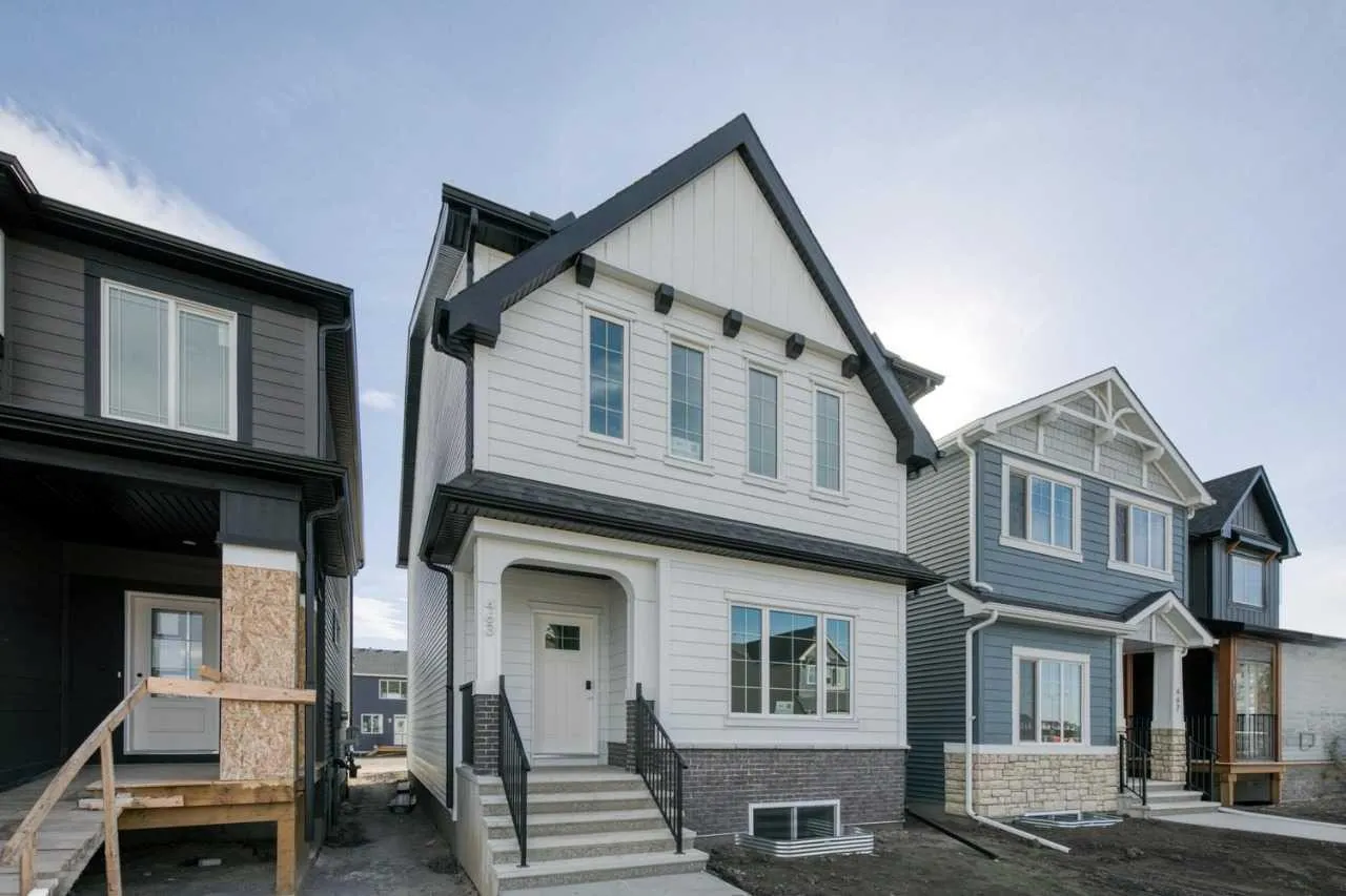 463 Buffaloberry Se Manor, Calgary