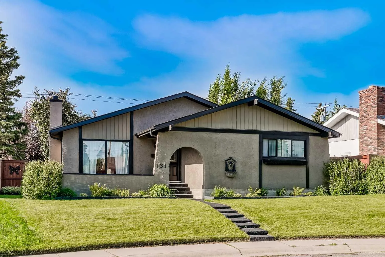 131 Cedarpark Sw Drive, Calgary