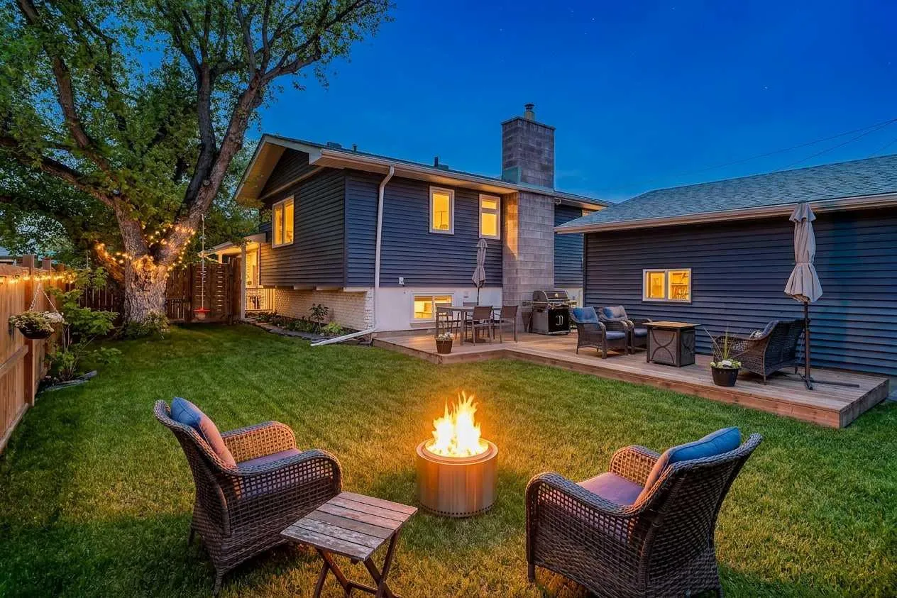 10704 Maplecrest Se Road, Calgary