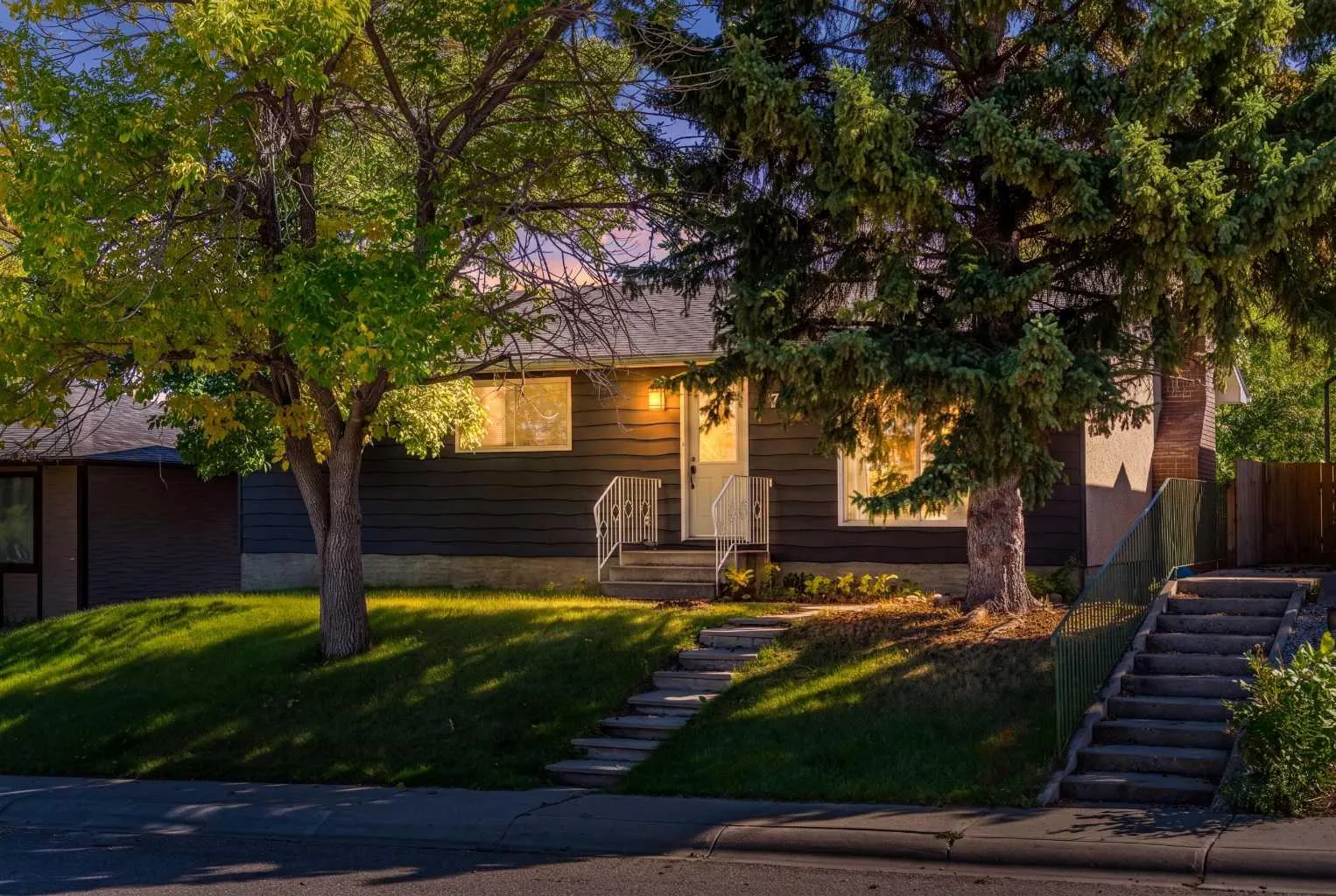 711 118 Sw Avenue, Calgary