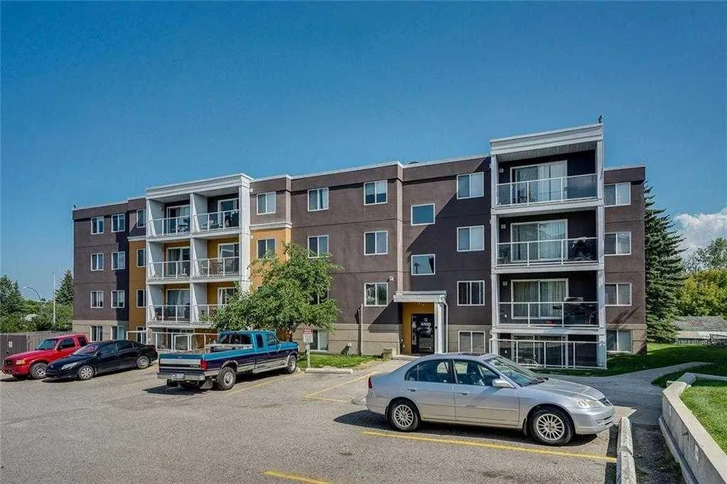 4455c Greenview Ne Drive Unit 403, Calgary