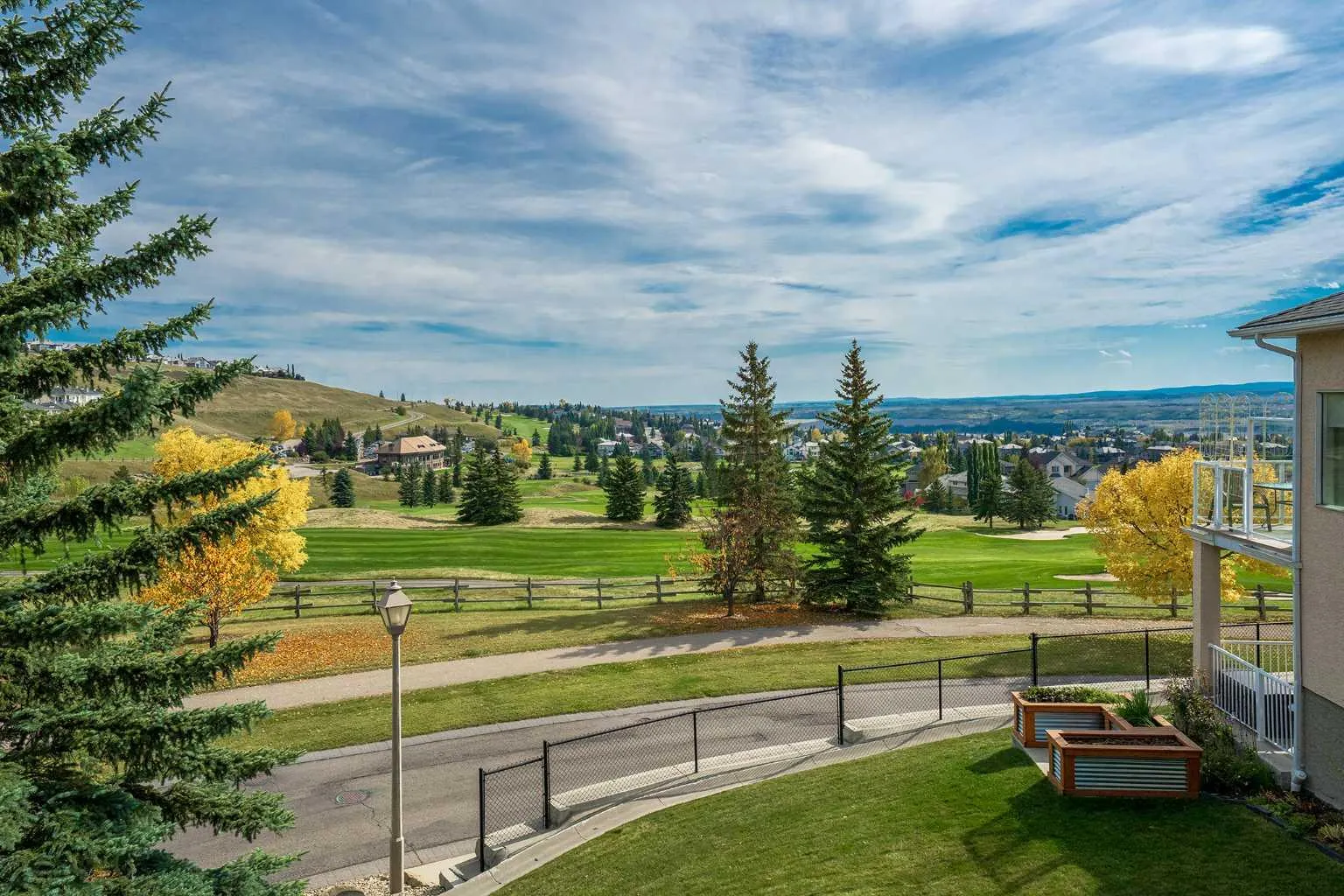 10 Eagleview Heights, Cochrane