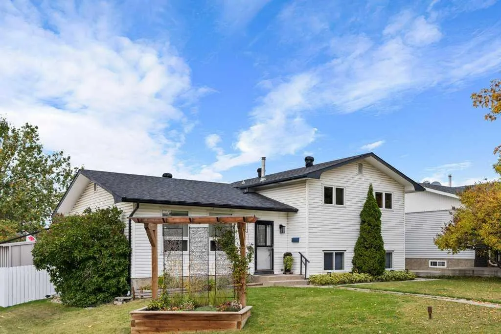 263 Rundleridge Ne Drive, Calgary