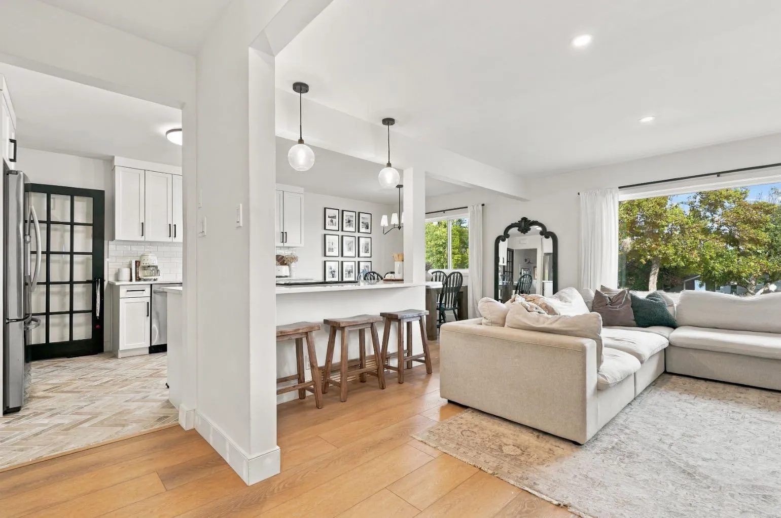 6031 Thornbank Nw Drive, Calgary