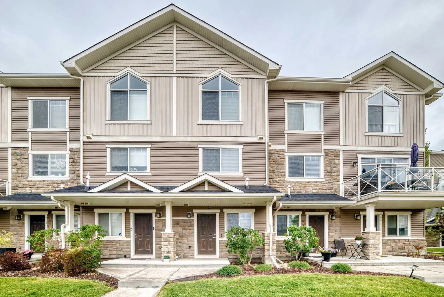 97 Skyview Ranch Ne Manor, Calgary