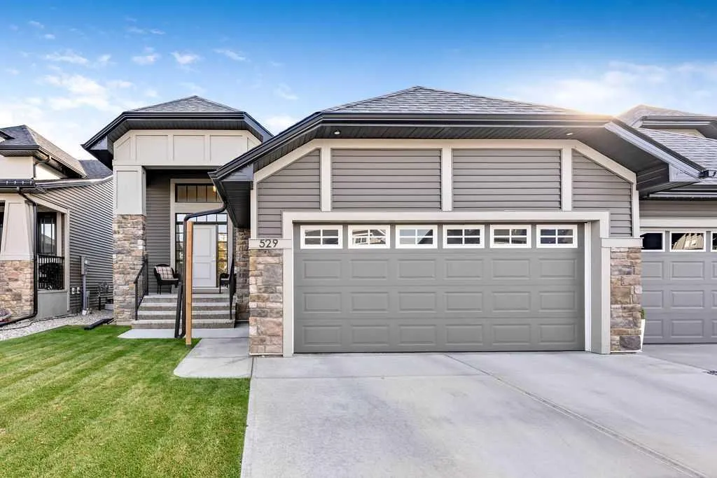 529 Montana Se Bay, High River