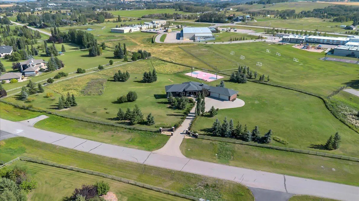 33 Norris Coulee Trail, Foothills County
