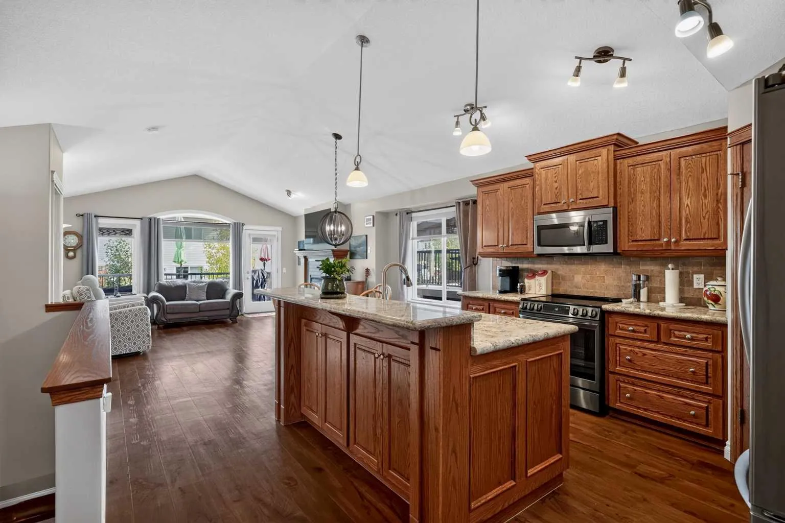 226 Cimarron Drive, Okotoks