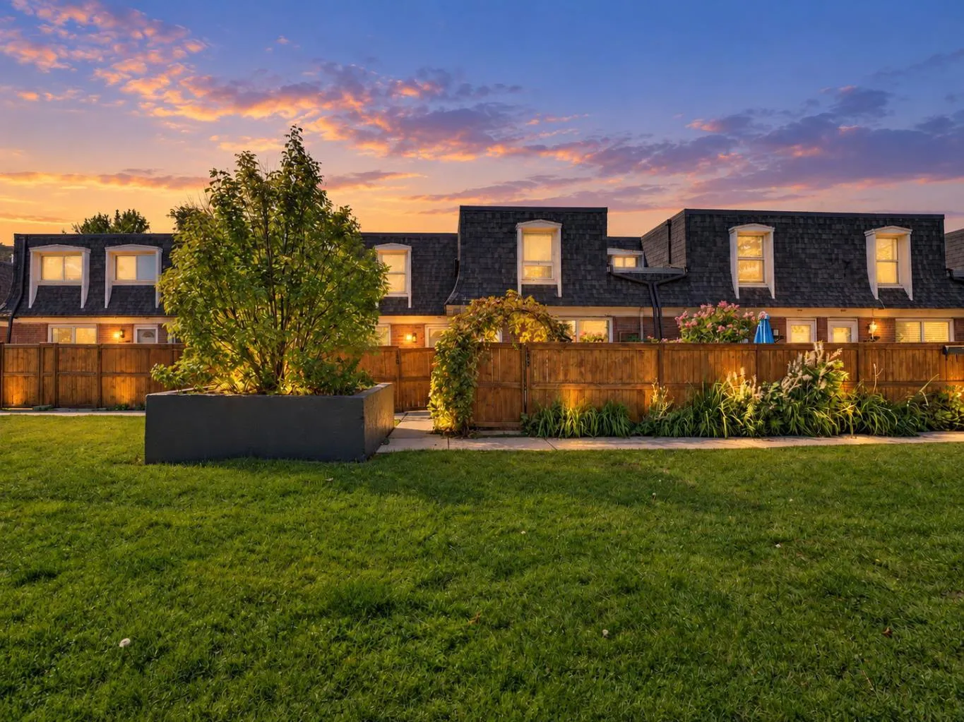 330 Canterbury Sw Drive Unit 152, Calgary