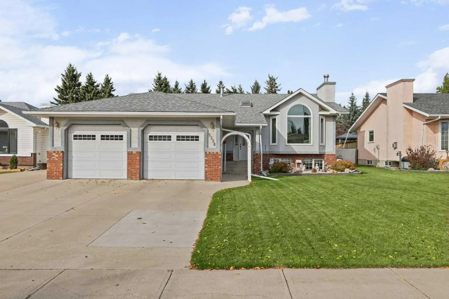 5506 Silverthorn Road, Olds