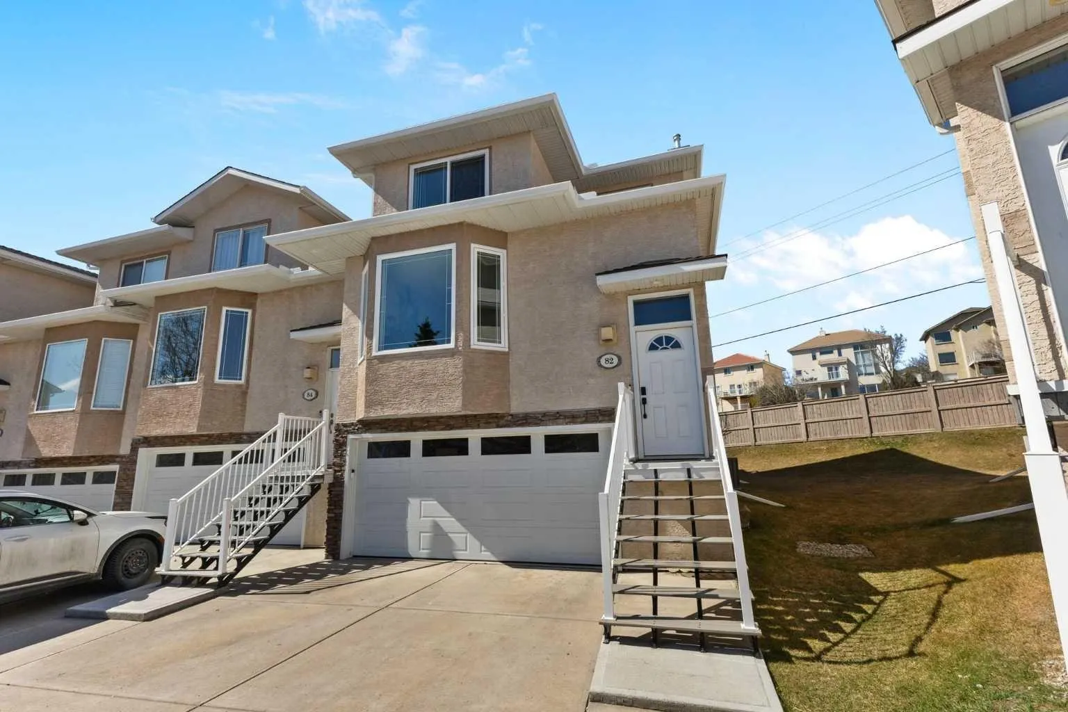 82 Country Hills Nw Gardens, Calgary