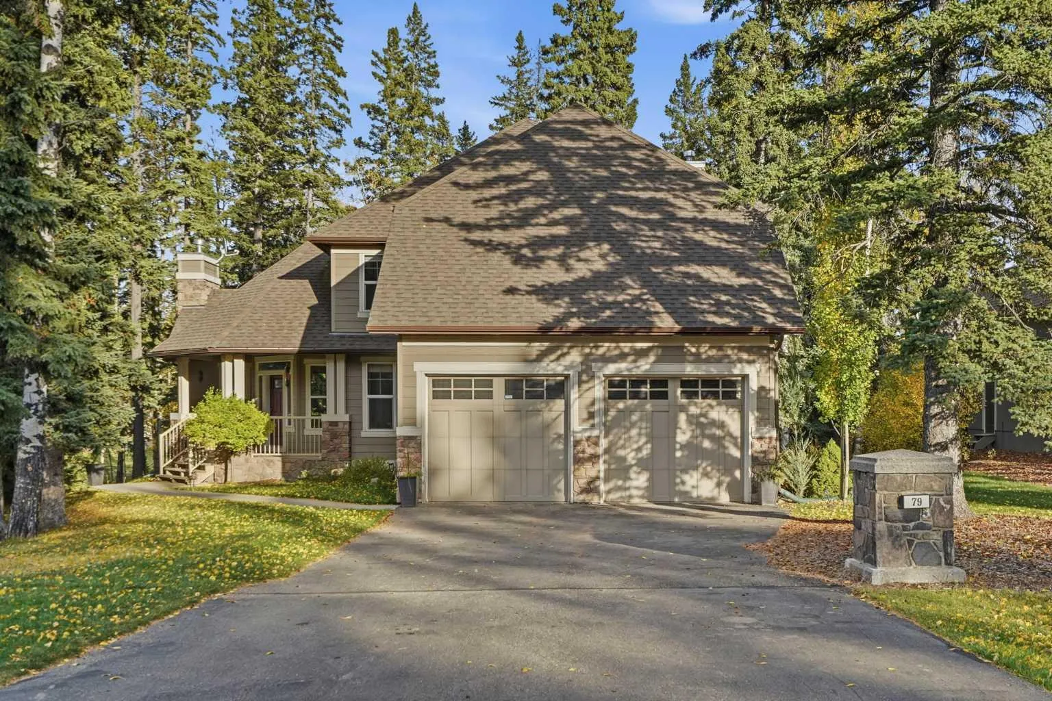 79 Hawk's Landing Drive, Priddis Greens