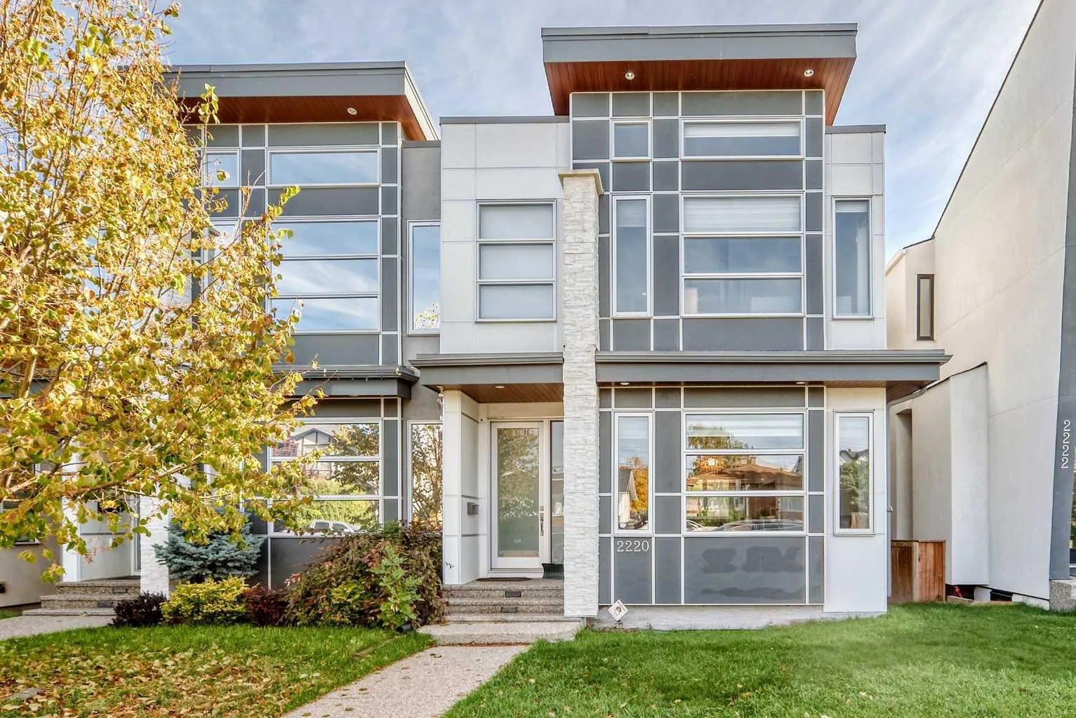 2220 33 Sw Street, Calgary
