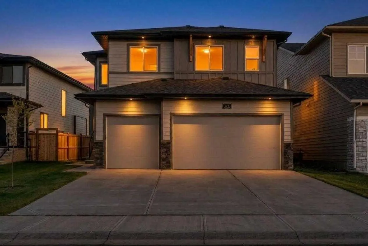 43 South Shore Road, Chestermere
