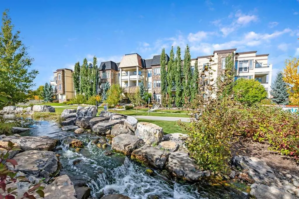 39 Quarry Se Gate Unit 204, Calgary