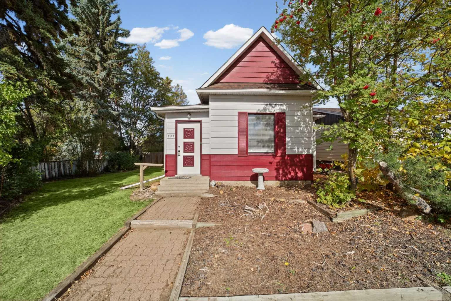 5122 49 Street, Olds