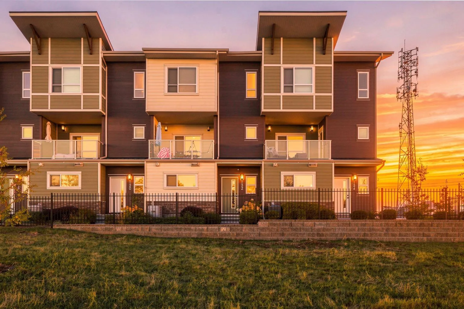 132 Harvest Grove Nw Walk, Calgary