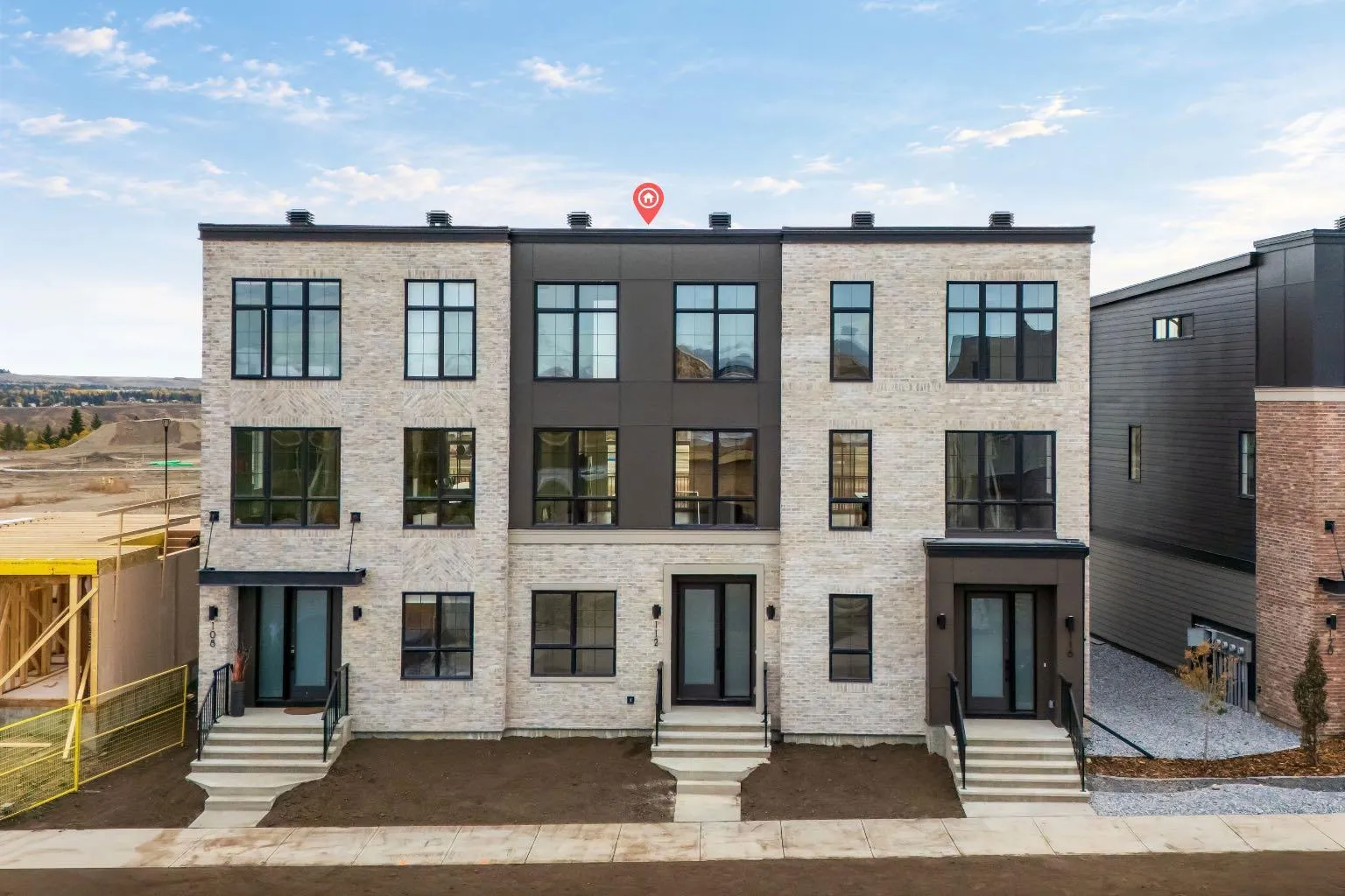 112 Greenwich Nw Drive, Calgary