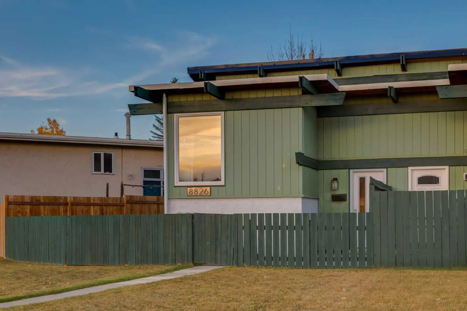 8826 6 Se Street, Calgary