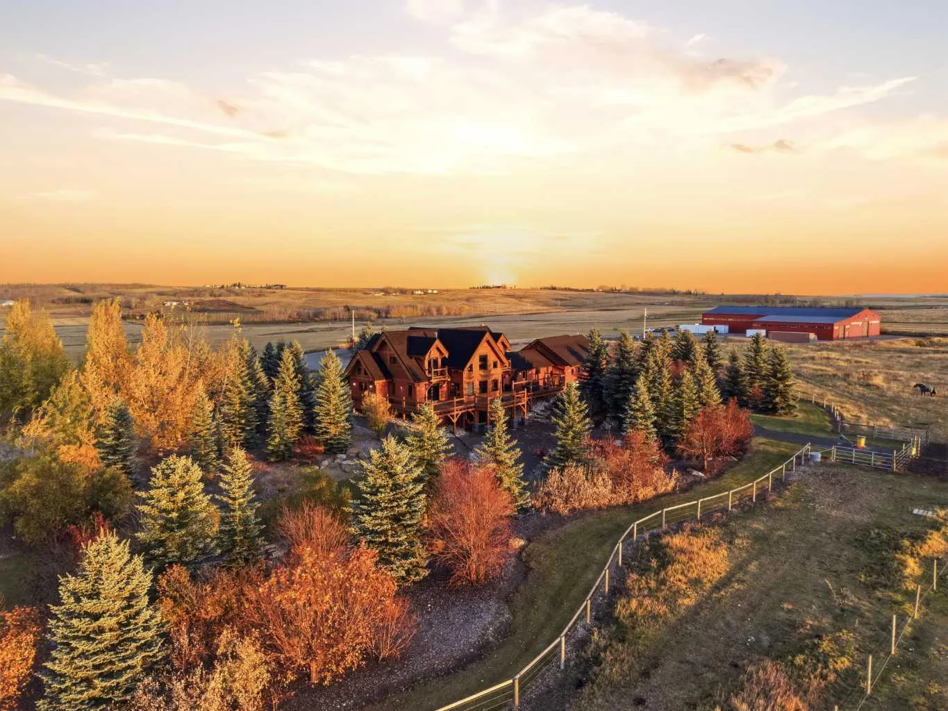 64101 434 W Avenue, Foothills County