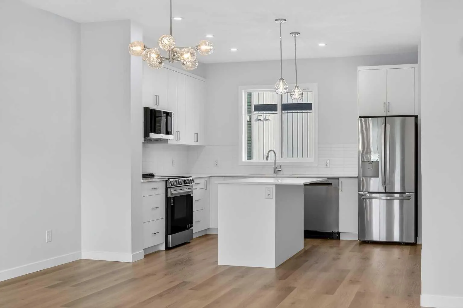 30 Creekside Sw Avenue, Calgary
