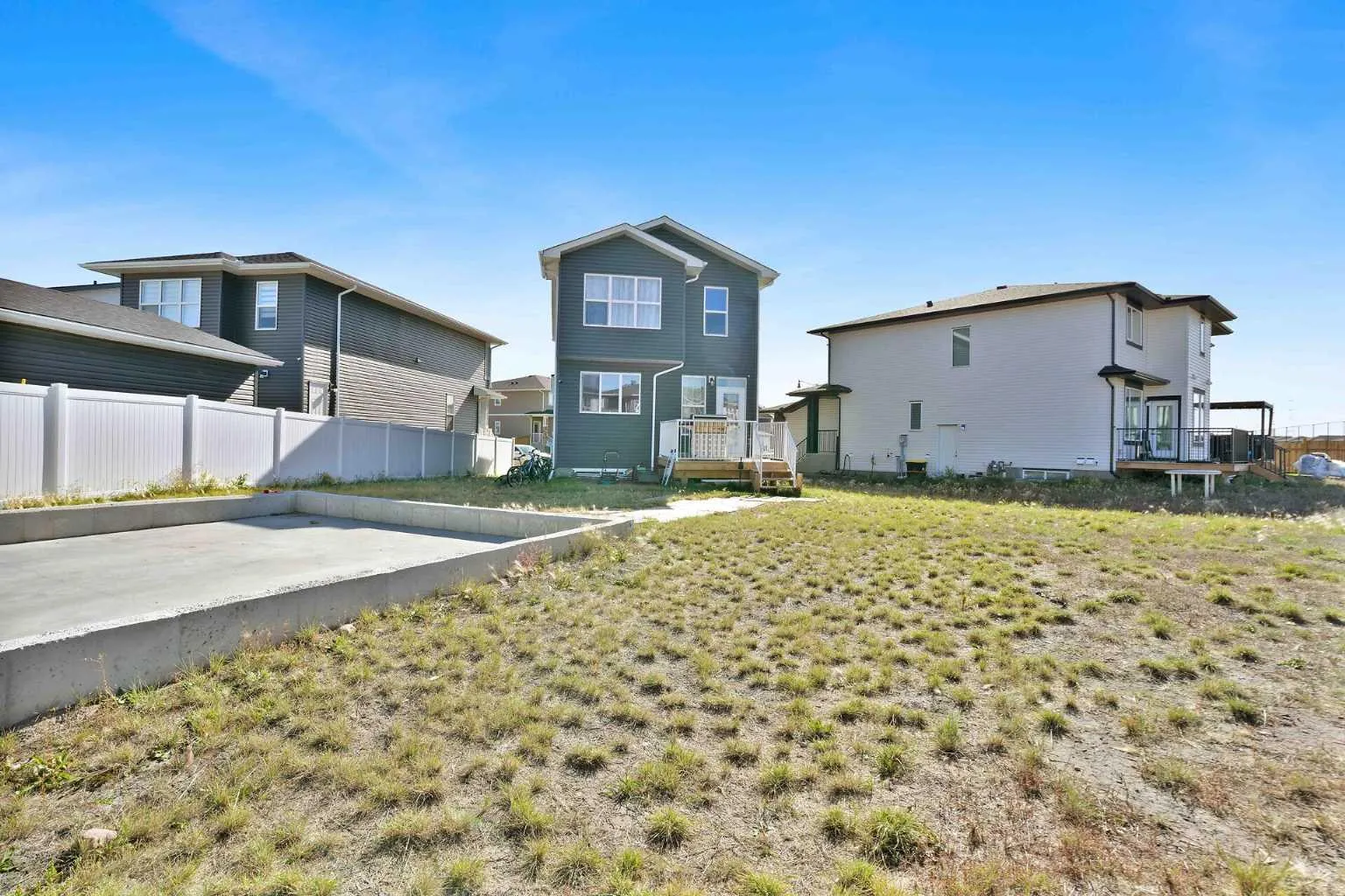143 Dawson Wharf Rise, Chestermere