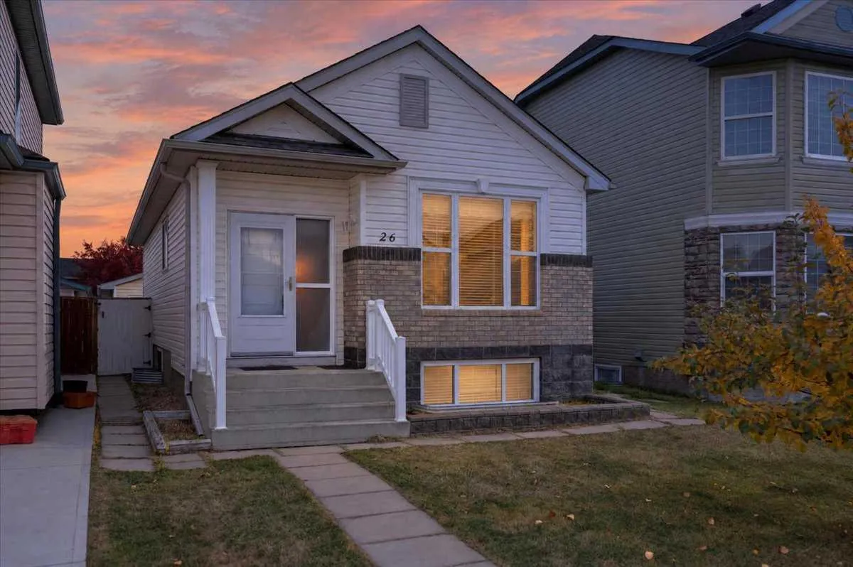 26 Saddlemead Ne Way, Calgary