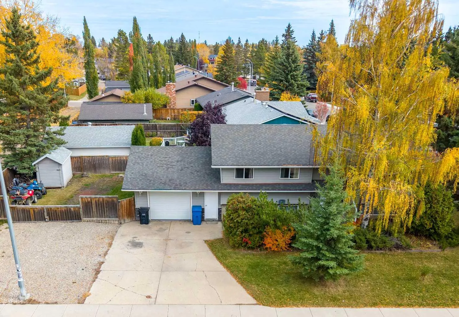 680 Wallace Drive, Carstairs